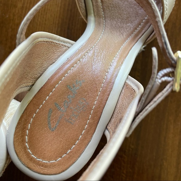 Clarks EUC Sanford perfect for sundresses - Picture 7 of 9